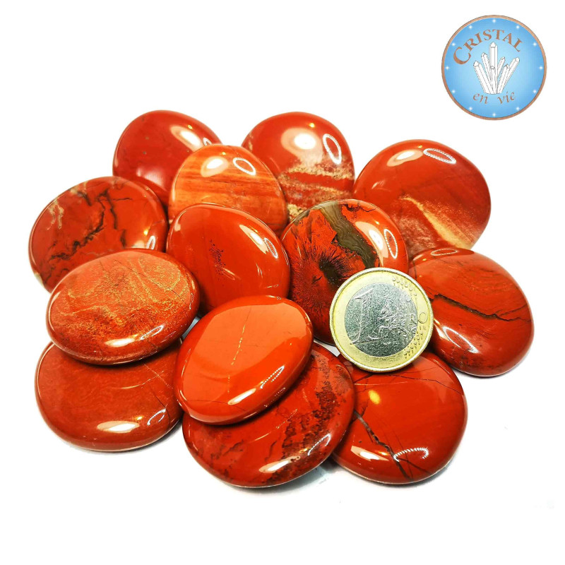 Seixo de Jaspe Vermelho, pedra natural plana e polida em tons de vermelho a vermelho-tijolo.