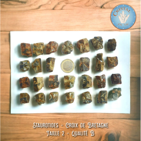 Croce di Bretagna – Staurolite, Pietra grezza