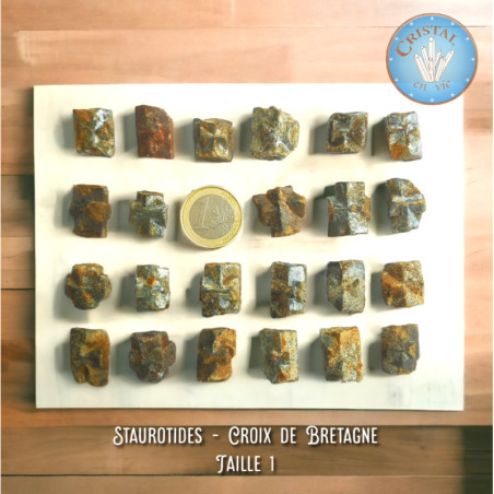 Croce di Bretagna – Staurolite, Pietra grezza