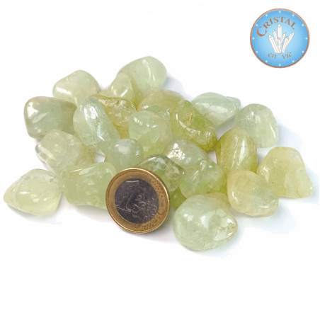 Tienda: AGUAMARINA - Piedra Rodada Natural de color verde agua.