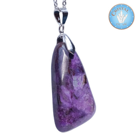 Pendentif - Sugilite naturelle, pierre naturelle de couleur violet et pourpre, avec monture en argent.
