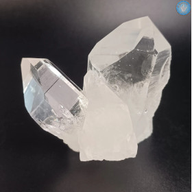 Crisraux et Minéraux de tous les continents. PIerres Naturelles du monde : sur notre boutique  CRISTAL EN VIE