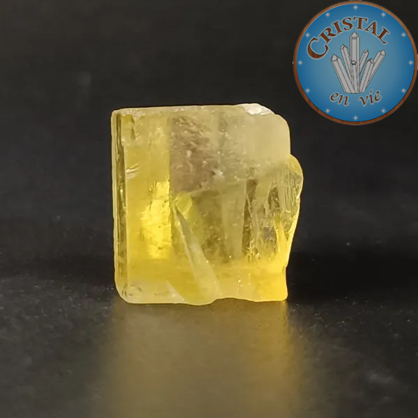 Heliodor Yellow Beryl No. 7, natural stone - cristal-en-vie.com