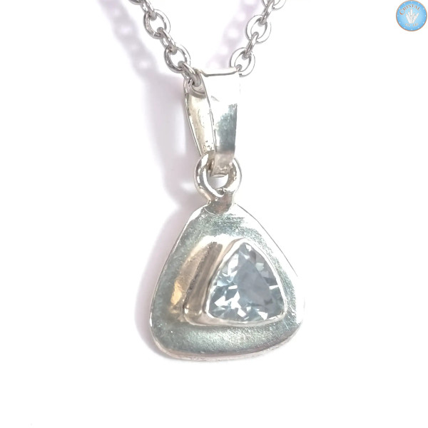 Pendentif - Topaze bleu, pierre naturelle de couleur bleu, avec monture en argent.