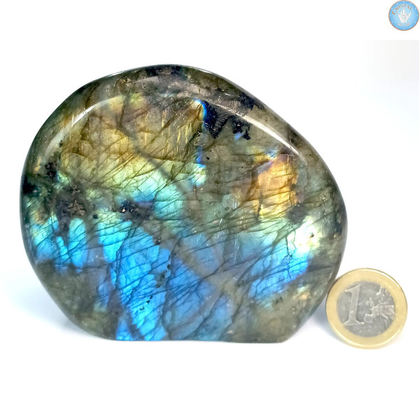 Labradorite Block, Polished Stone from Madagascar - Cristal-en-vie.com