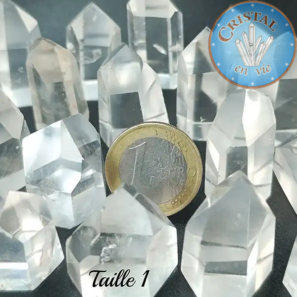 Pointes polis de Quartz ( Cristal de Roche). Pierres naturelles incolores, hexagonal ( 6 faces) Taille 1.