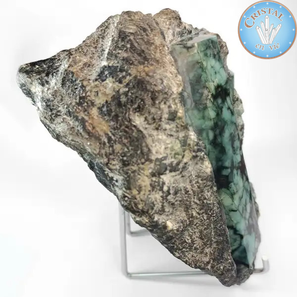 Block of Emeralds on Matrix Natural Stone No. 1 - Cristal-en-vie.com