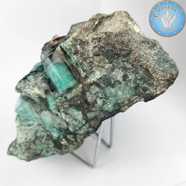 Smaragdblock auf roher Gangart aus schwarzem Schiefer mit Glimmer. Einzelstück. Nr. 1. Sammlerstein aus Brasilien.