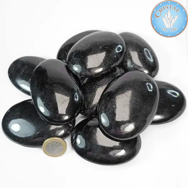 Tourmalines noires ( Schorl ) en galets, pierres plates. Pierre naturelle polie d'Inde qualité A