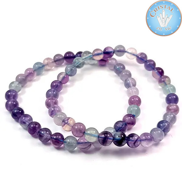 Armband aus Fluorit, einem Naturstein. 6mm große Perlen. Dominierende Farbe violett, und blau, grün.