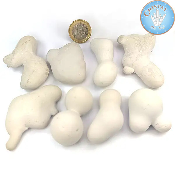 8 Pietre delle Fate (Opale Menilite, Fairy Stone). Pietre bianche e beige con forme arrotondate. Taglia 1: da 3 cm a 6 cm.