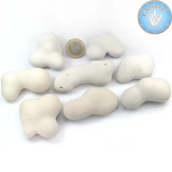 8 Piedras de las Hadas (Ópalo Menilita, Fairy Stone). Piedras blancas y beige con formas redondeadas. Talla 2: de 4 cm a 7 cm.