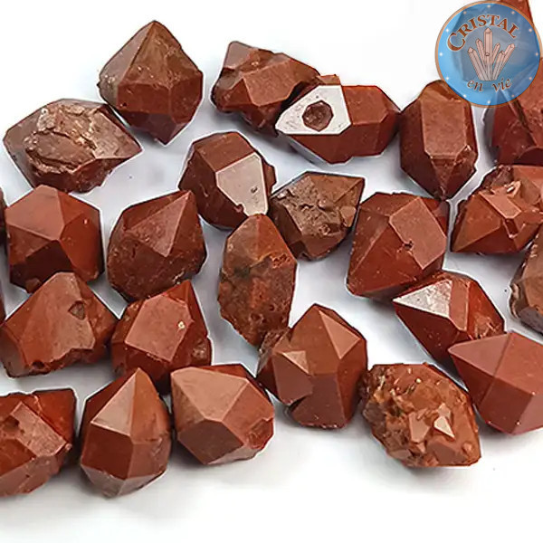 Hämatitquarz Sankt Jakob von Compostela. Rohes rotes Quarz aus Spanien.