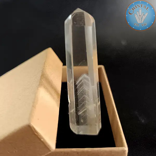 Punta di Quarzo Fantasma. Pietra naturale incolore del Brasile. Pezzo unico numero 7